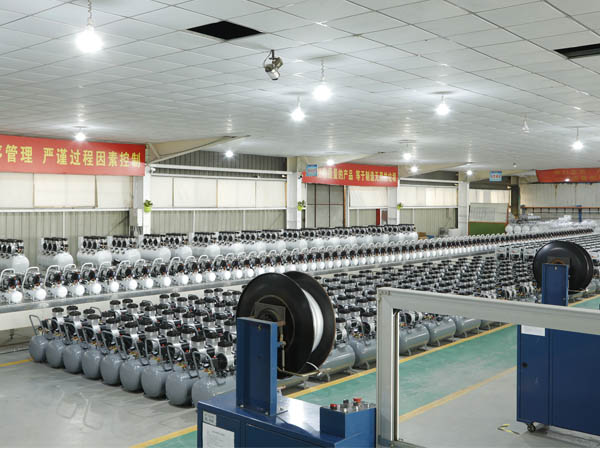 空壓機(jī)裝配車間